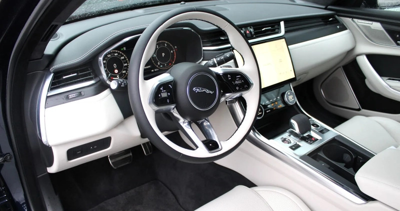Jaguar XF cena 335900 przebieg: 1000, rok produkcji 2023 z Stryków małe 79